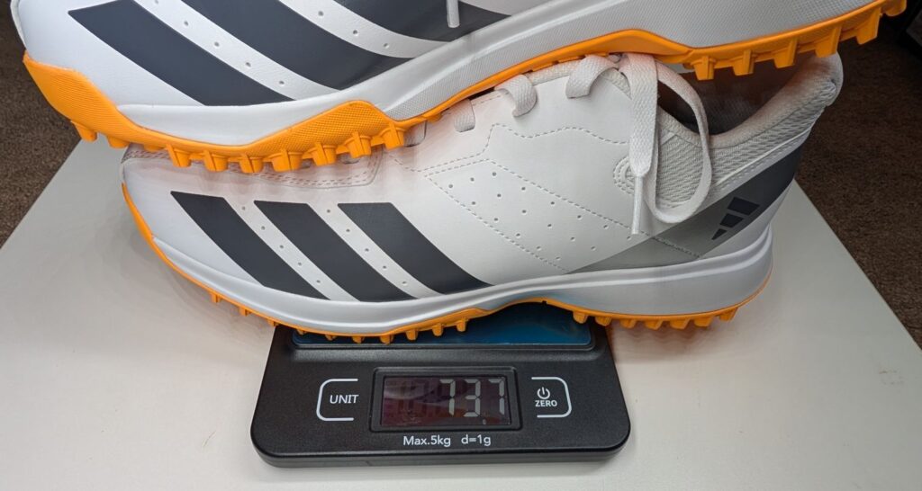 Adidas Howzat Spikelesss Cricket Shoes 2026 Weight