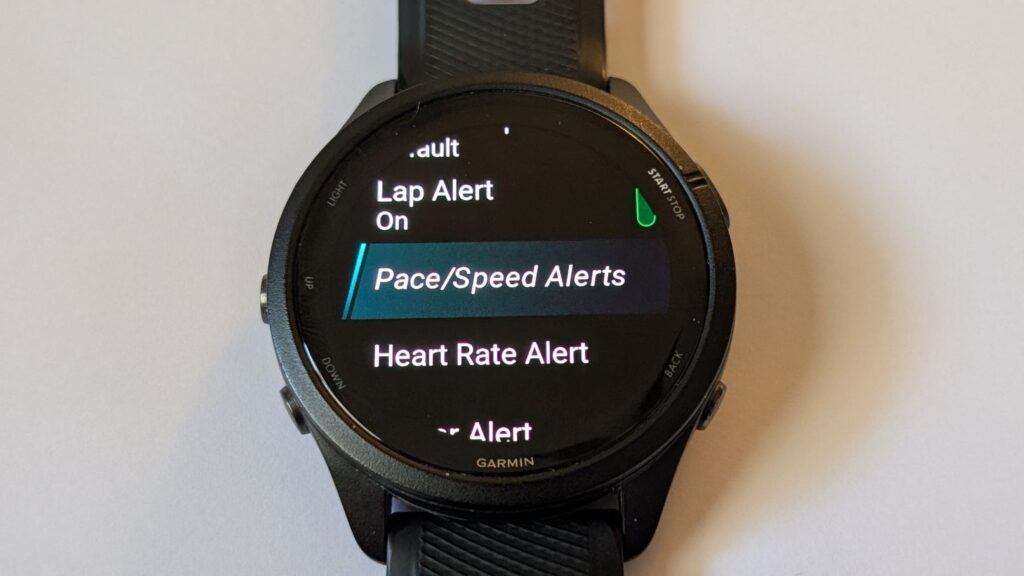 Audio prompts pace/speed alerts on watch